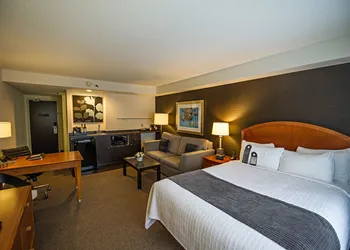 Cambridge Suites Hotel hotel thumbnail 8