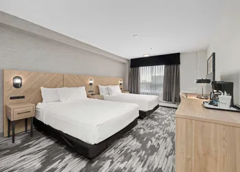 Sandman Hotel Calgary Airport hotel thumbnail 7
