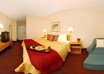 Quality Inn hotel thumbnail 4