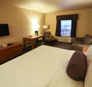 Prairie Crest Calgary Airport hotel detail image 7