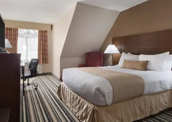 Days Inn by Wyndham Dalhousie hotel thumbnail 8