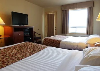 Super 8 by Wyndham Caraquet hotel thumbnail 5