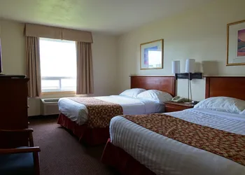 Super 8 by Wyndham Caraquet hotel thumbnail 6