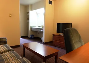 Super 8 by Wyndham Caraquet hotel thumbnail 8