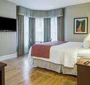 Quality Inn & Suites Downtown hotel detail image 7