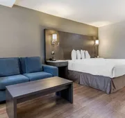 Super 8 by Wyndham Macleod Trail Calgary hotel detail image 5