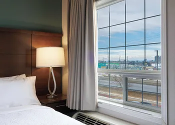 Staybridge Suites Calgary Airport by IHG hotel thumbnail 6
