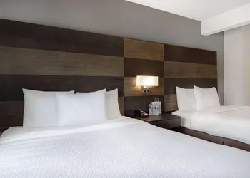 Days Inn by Wyndham Calgary South hotel thumbnail 8