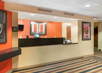 Extended Stay America Select Suites Detroit Farmington Hills hotel thumbnail 3