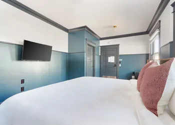 The Davis Downtown San Diego hotel thumbnail 5