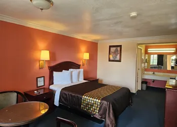 Aerospace Inn hotel thumbnail 8