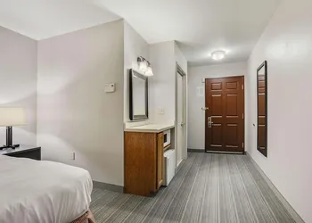 Country Inn & Suites by Radisson, Green Bay, WI hotel thumbnail 4