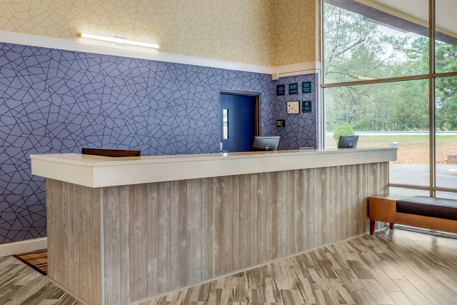 Quality Inn & Suites Apex - Holly Springs hotel detail image 2