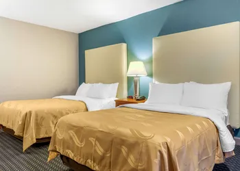 Quality Inn & Suites Apex - Holly Springs hotel thumbnail 6