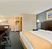 Super 8 by Wyndham Milford/New Haven hotel detail image 4