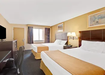Super 8 by Wyndham Milford/New Haven hotel thumbnail 7