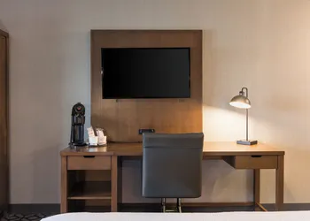 Crowne Plaza Niagara Falls NY Riverside by IHG hotel thumbnail 4
