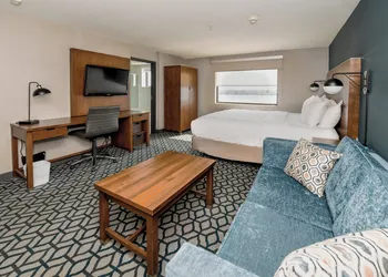 Crowne Plaza Niagara Falls NY Riverside by IHG hotel thumbnail 6