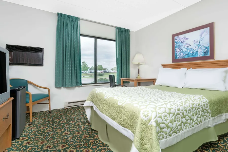 Days Inn by Wyndham St Cloud hotel detail image 6