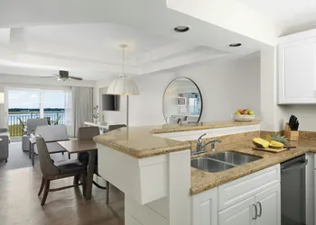 Marriott's Harbour Point and Sunset Pointe at Shelter Cove hotel thumbnail 6