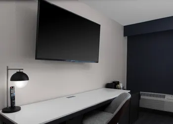 Courtyard by Marriott Richmond Northwest hotel thumbnail 7