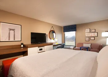Hampton Inn Pennsville hotel thumbnail 5