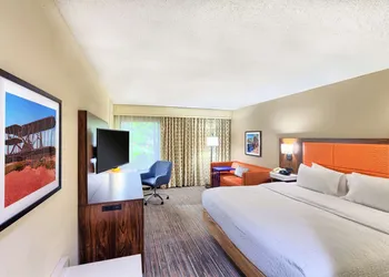 Hampton Inn Raleigh Garner hotel thumbnail 8