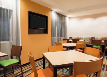 Fairfield Inn & Suites by Marriott Mobile hotel thumbnail 3