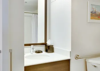 Hampton Inn Harrisonburg - University hotel thumbnail 6