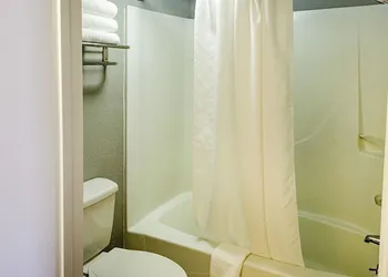 Rodeway Inn Panama City hotel thumbnail 7