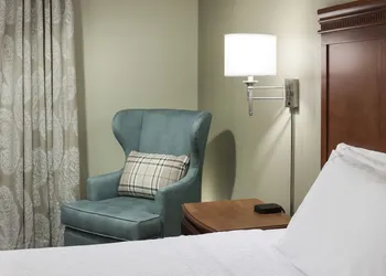 Hampton Inn & Suites Davenport hotel thumbnail 4