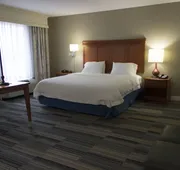 Hampton Inn & Suites Davenport hotel detail image 5