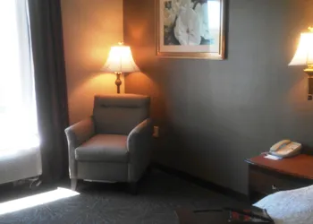 Hampton Inn Greenwood hotel thumbnail 3
