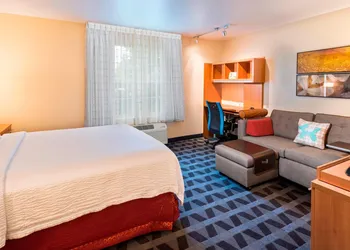 Towneplace Suites By Marriott Kennesaw hotel thumbnail 5