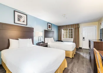 Days Inn by Wyndham Federal Way hotel thumbnail 7