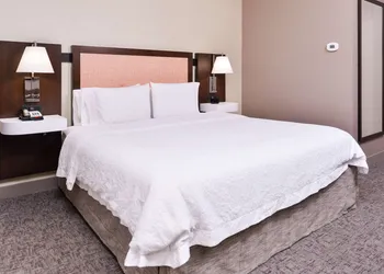 Hampton Inn Albuquerque-University/Midtown hotel thumbnail 4