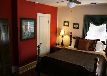Williamsburg Manor B&B hotel thumbnail 7