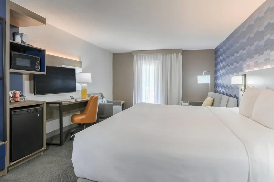Comfort Inn & Suites At Dollywood Lane hotel detail image 6