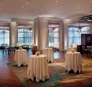 New Orleans Marriott Metairie at Lakeway hotel detail image 5