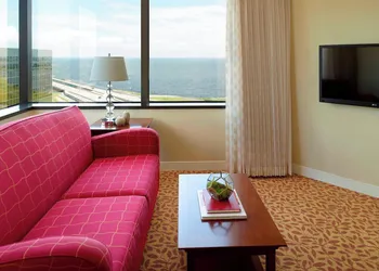 New Orleans Marriott Metairie at Lakeway hotel thumbnail 6
