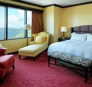 New Orleans Marriott Metairie at Lakeway hotel detail image 7