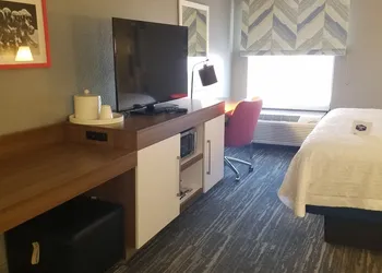 Hampton Inn Kansas City/Blue Springs hotel thumbnail 5