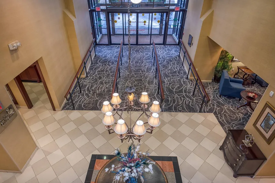 Arlington Court Suites, a Clarion Collection Hotel hotel detail image 2