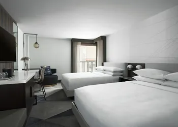 Philadelphia Marriott Old City hotel thumbnail 3
