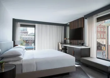 Philadelphia Marriott Old City hotel thumbnail 4