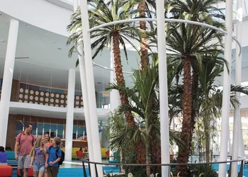 Universal's Cabana Bay Beach Resort hotel thumbnail 2