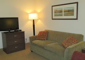 Country Inn & Suites by Radisson, Calgary-Northeast hotel thumbnail 3