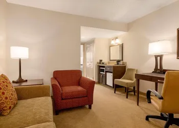Country Inn & Suites by Radisson, Calgary-Northeast hotel thumbnail 7