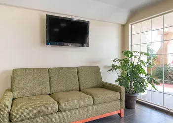 Quality Inn & Suites Crescent City Redwood Coast hotel thumbnail 3