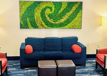 Comfort Inn & Suites Jackson North hotel thumbnail 4
